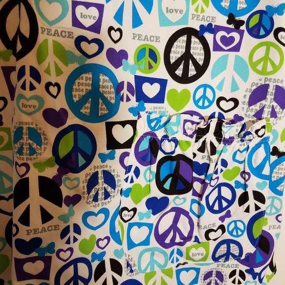 white cross scrub top - Picture 3 of 4